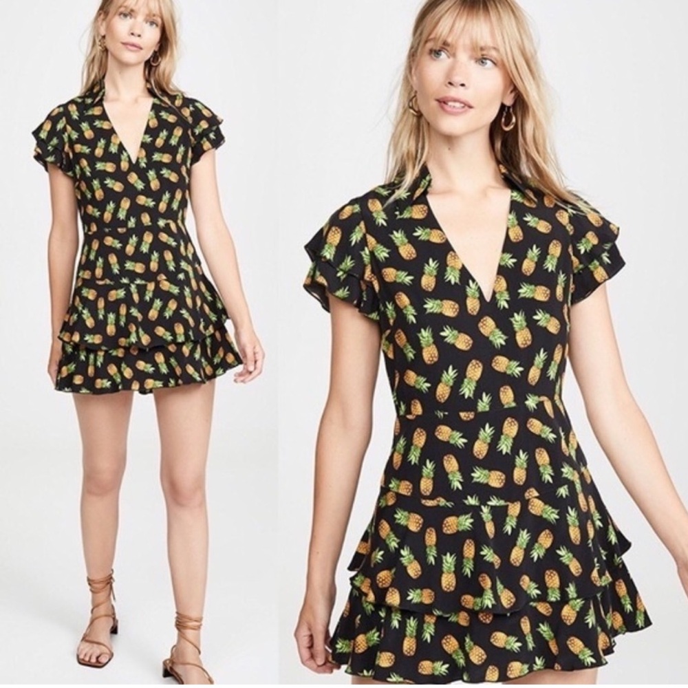 Alice + Olivia Black V neck Pineapple Print Mini Dress Romper
Size 12